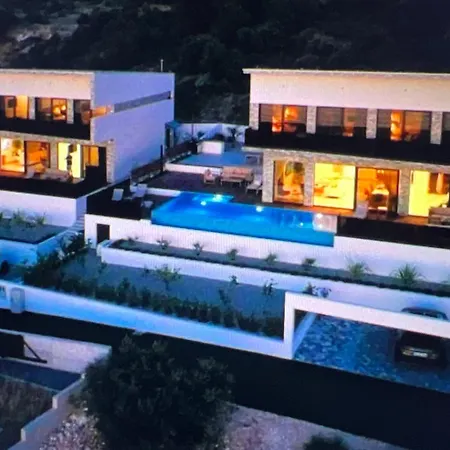 Stylish Sunrise Uakz 5 Bedroom *